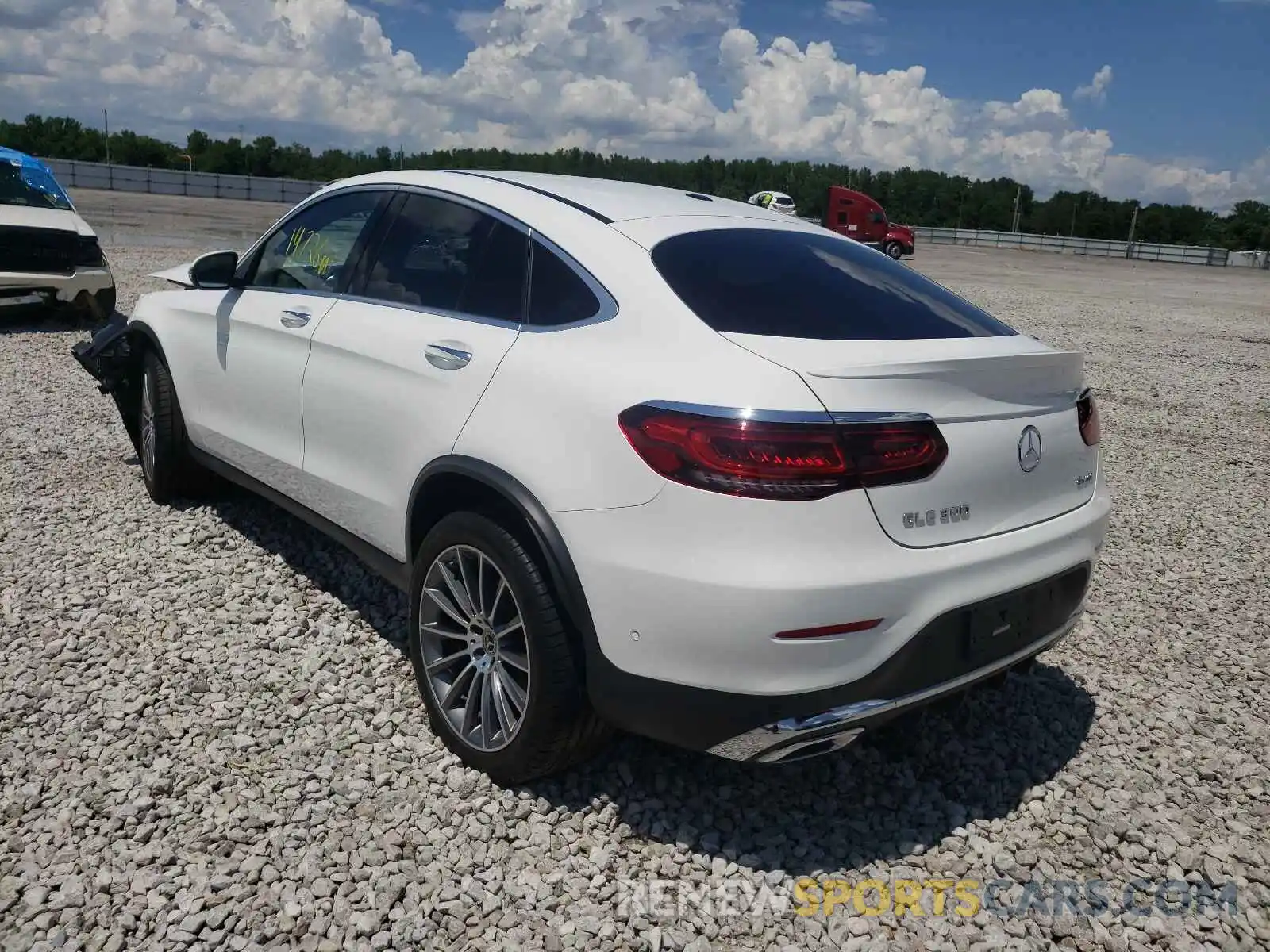 3 Photograph of a damaged car WDC0J8EB5LF741214 MERCEDES-BENZ GLC-CLASS 2020