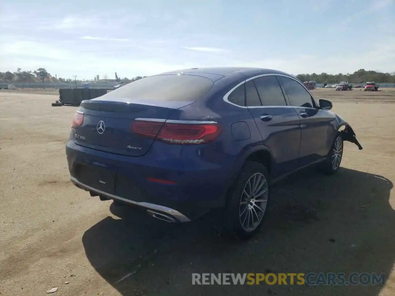 4 Photograph of a damaged car WDC0J8EB7LF693876 MERCEDES-BENZ GLC-CLASS 2020