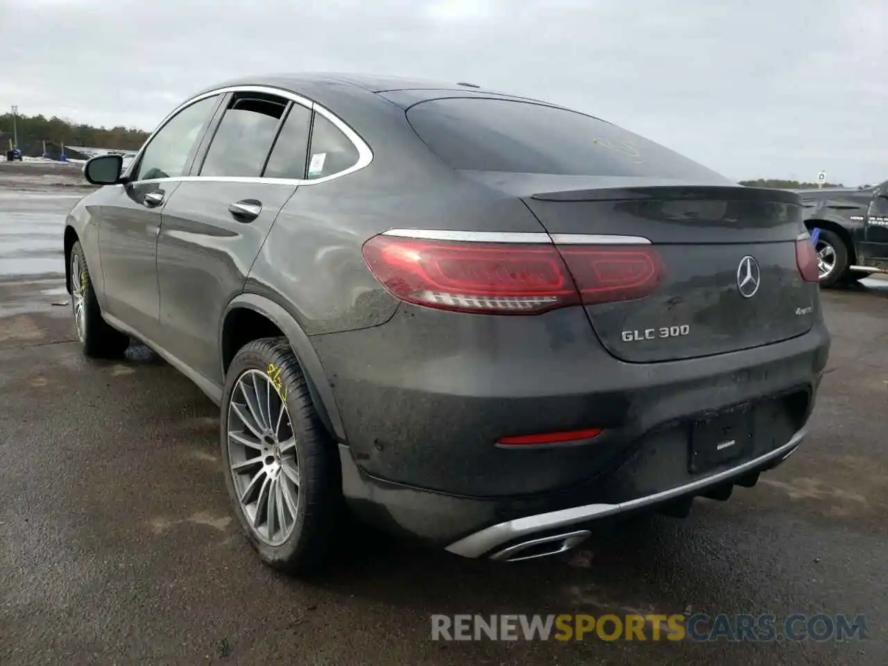 3 Photograph of a damaged car WDC0J8EBXLF722335 MERCEDES-BENZ GLC-CLASS 2020