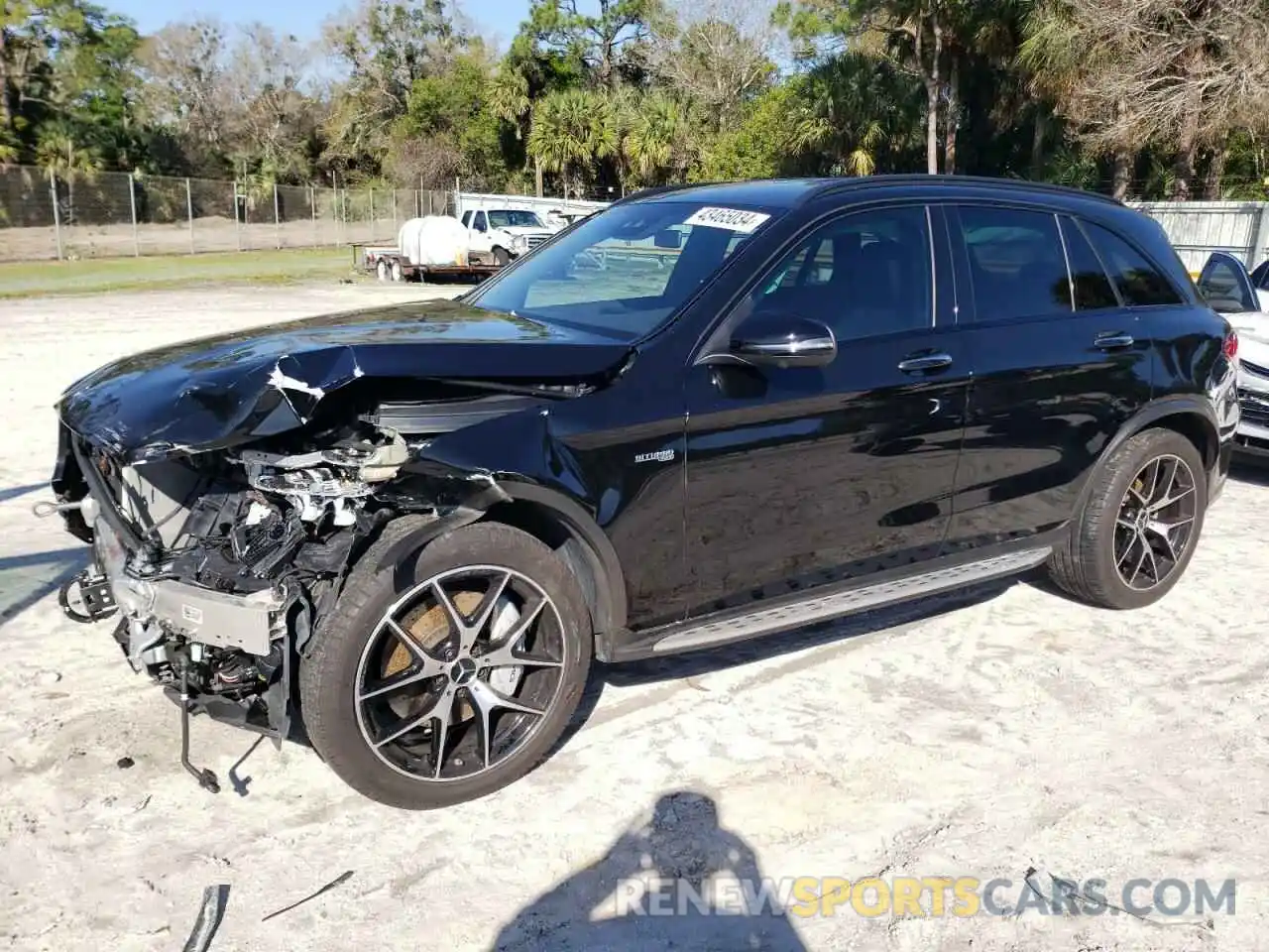 1 Photograph of a damaged car W1N0G6EB8MF921547 MERCEDES-BENZ GLC-CLASS 2021