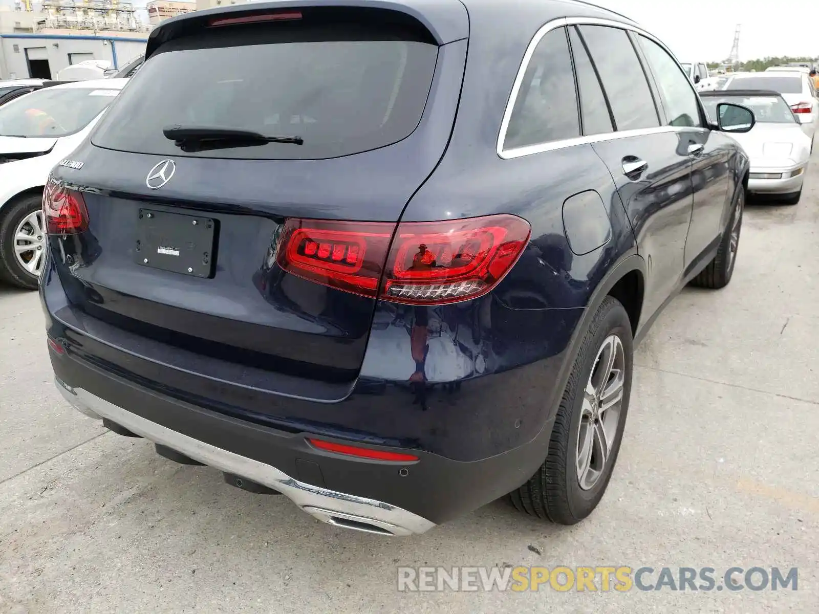 4 Photograph of a damaged car W1N0G8DB0MF941935 MERCEDES-BENZ GLC-CLASS 2021