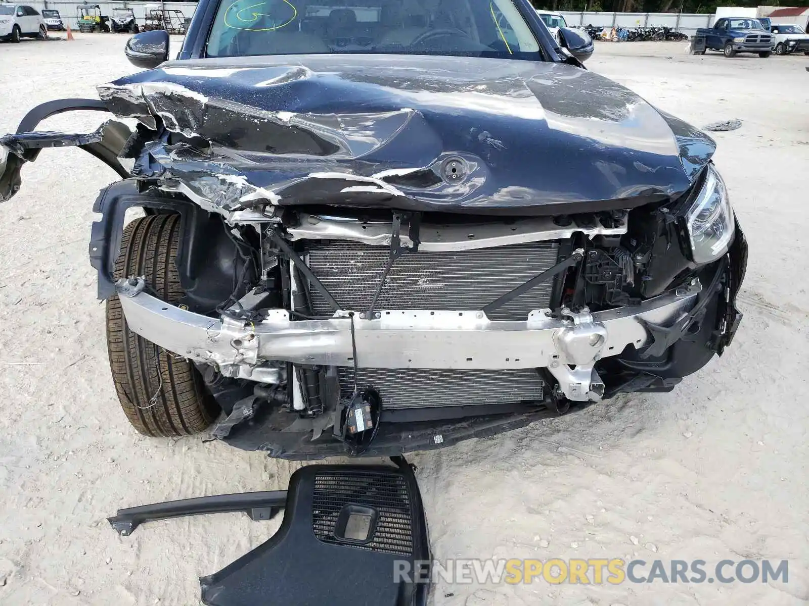 9 Photograph of a damaged car W1N0G8DB0MV264729 MERCEDES-BENZ GLC-CLASS 2021