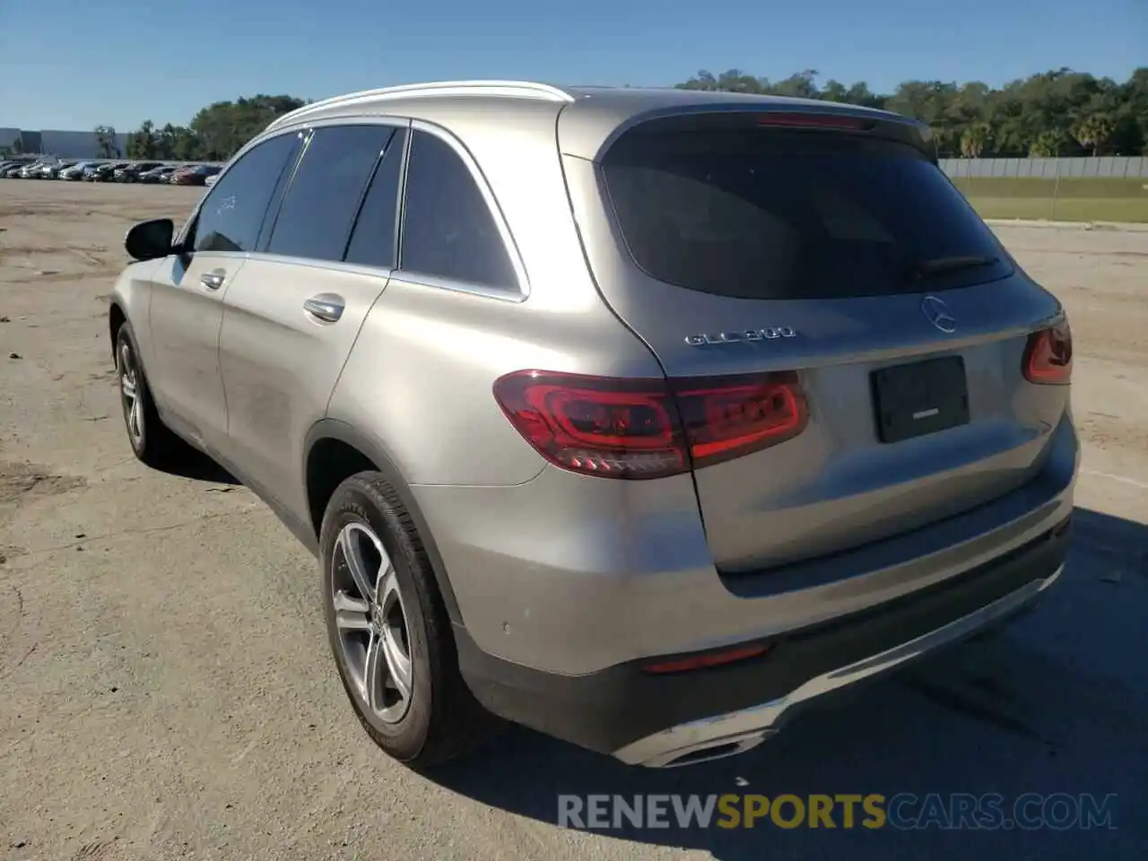 3 Photograph of a damaged car W1N0G8DB1MF937764 MERCEDES-BENZ GLC-CLASS 2021