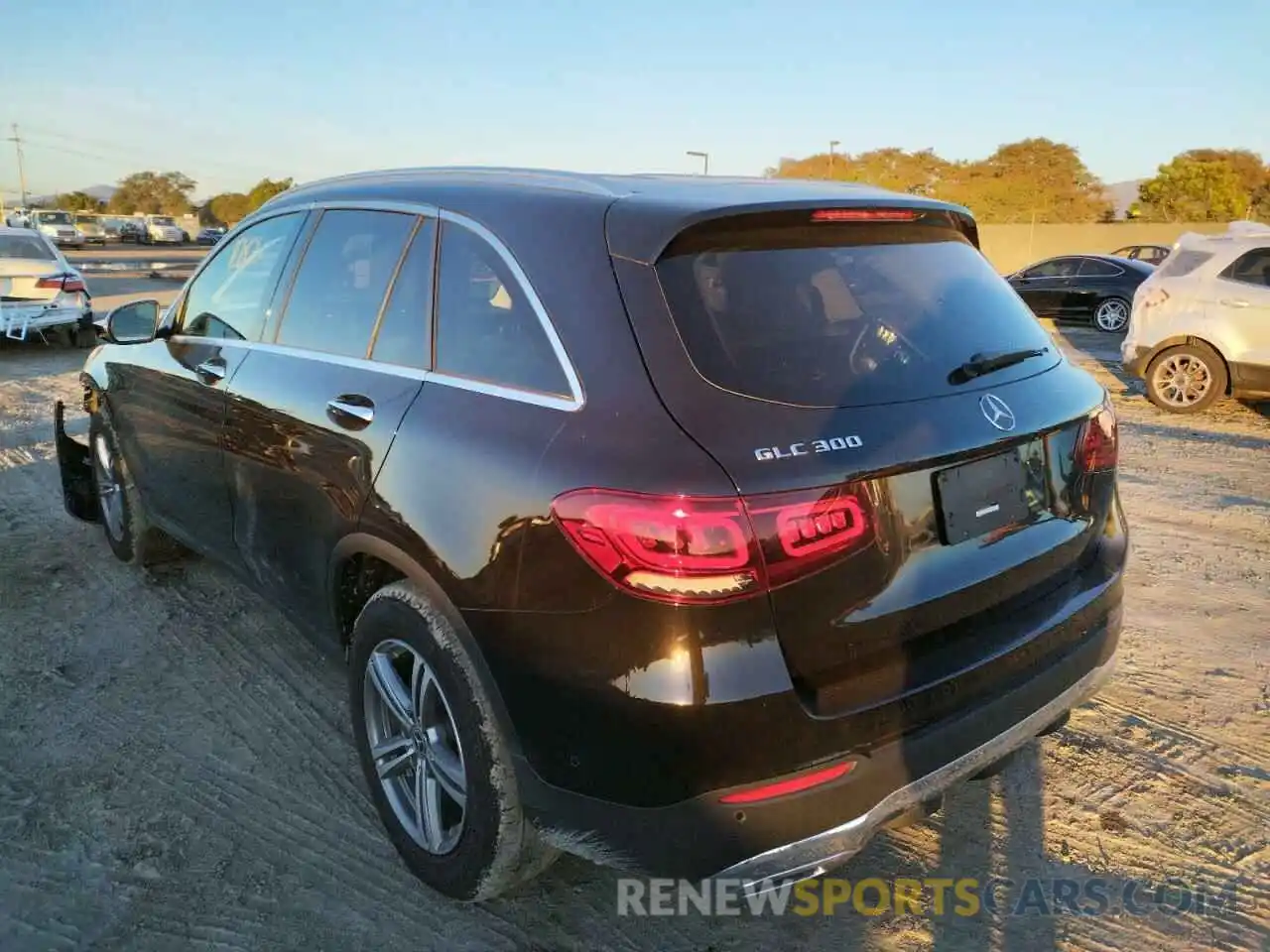 3 Photograph of a damaged car W1N0G8DB2MF894875 MERCEDES-BENZ GLC-CLASS 2021