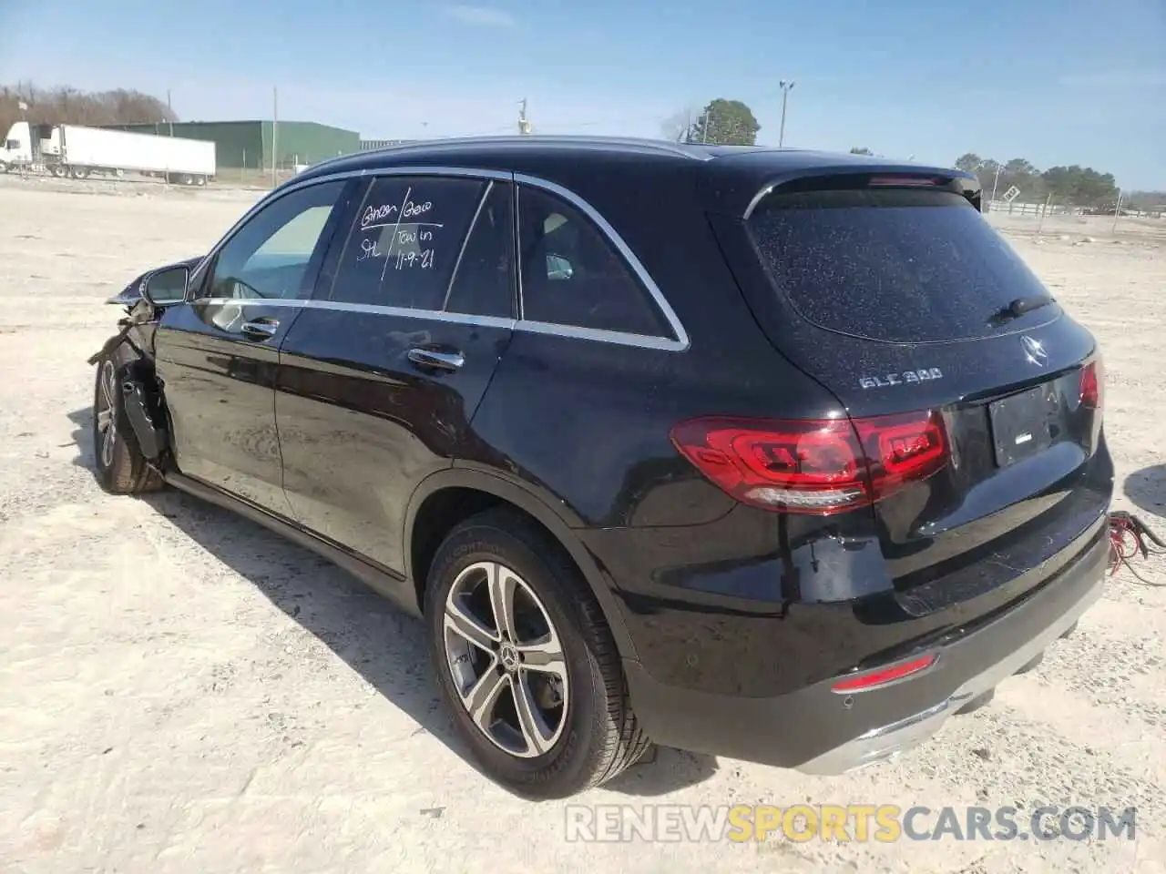 3 Photograph of a damaged car W1N0G8DB3MF935059 MERCEDES-BENZ GLC-CLASS 2021