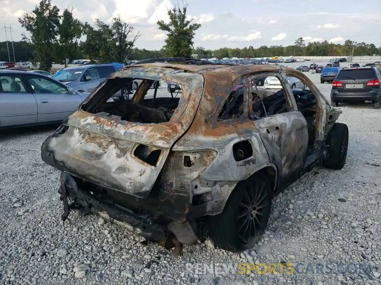 4 Photograph of a damaged car W1N0G8DB3MV265261 MERCEDES-BENZ GLC-CLASS 2021