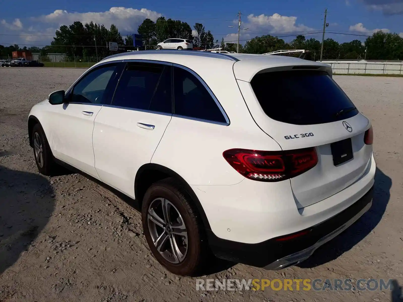 3 Photograph of a damaged car W1N0G8DB4MF869105 MERCEDES-BENZ GLC-CLASS 2021