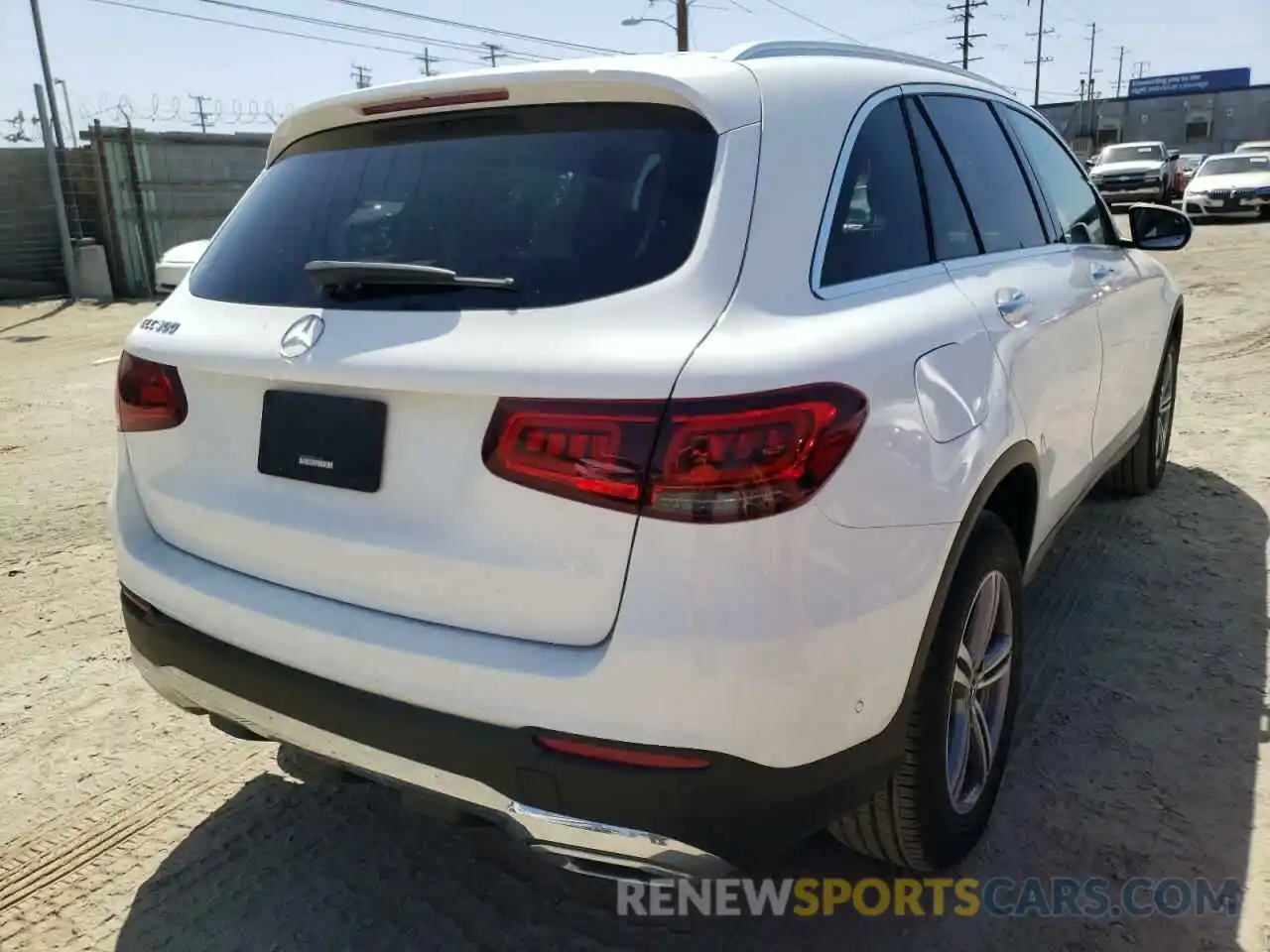 4 Photograph of a damaged car W1N0G8DB4MF941498 MERCEDES-BENZ GLC-CLASS 2021