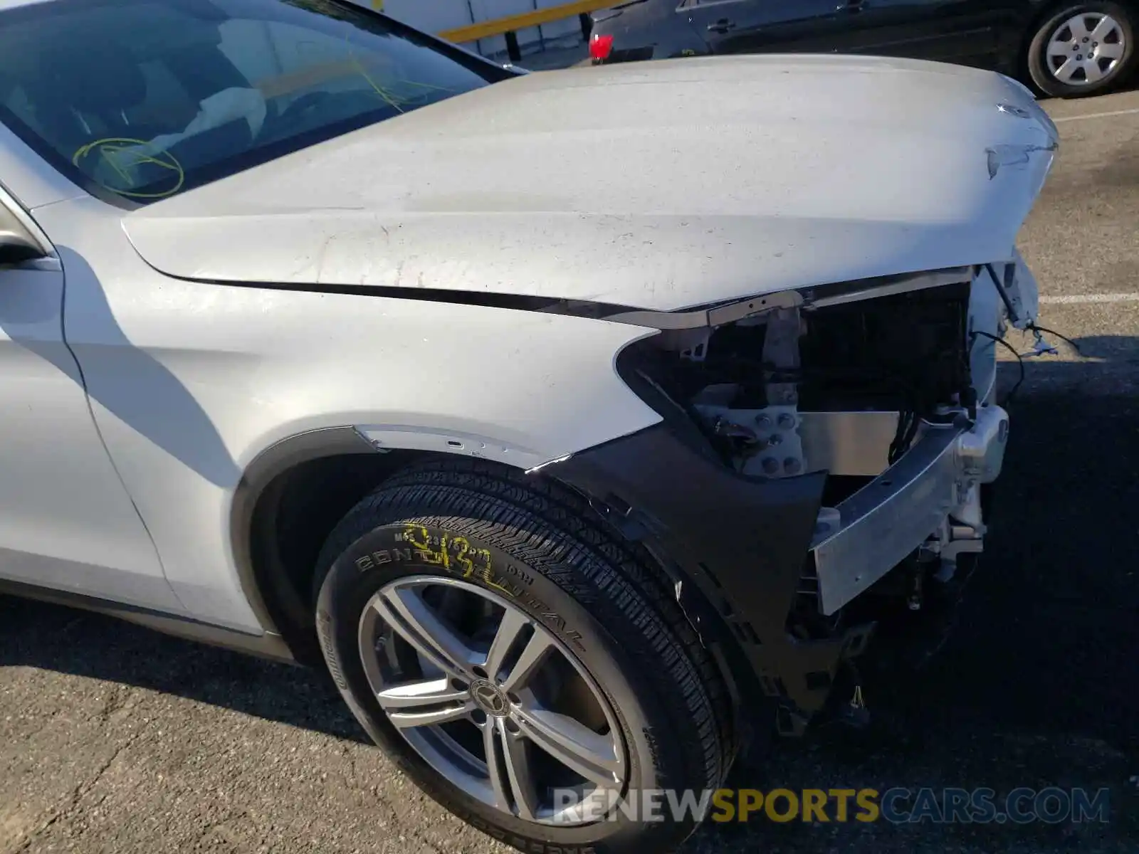 9 Photograph of a damaged car W1N0G8DB6MF891445 MERCEDES-BENZ GLC-CLASS 2021