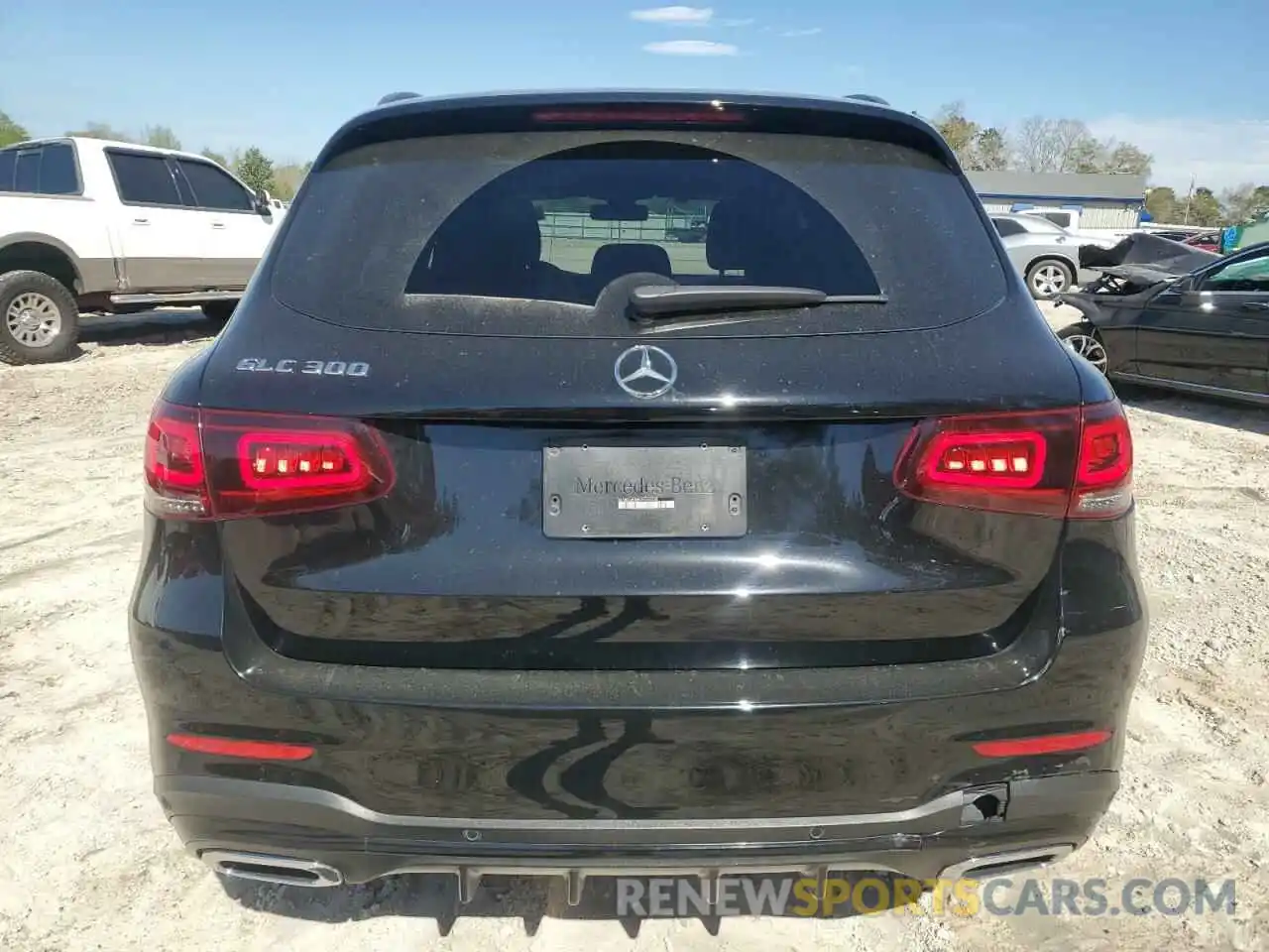 6 Photograph of a damaged car W1N0G8DB8MV266230 MERCEDES-BENZ GLC-CLASS 2021