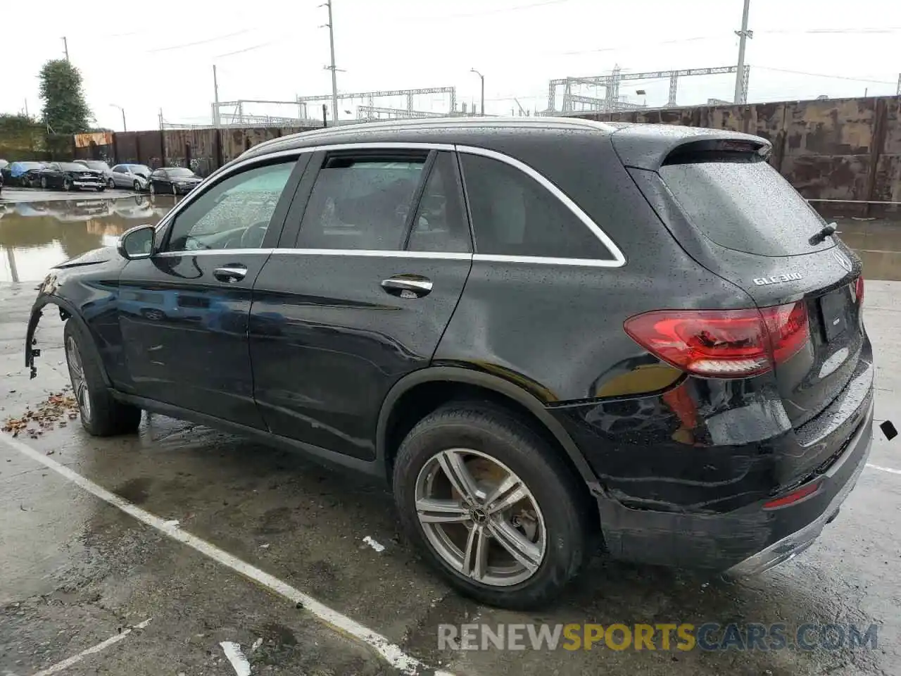 2 Photograph of a damaged car W1N0G8DB8MV293072 MERCEDES-BENZ GLC-CLASS 2021