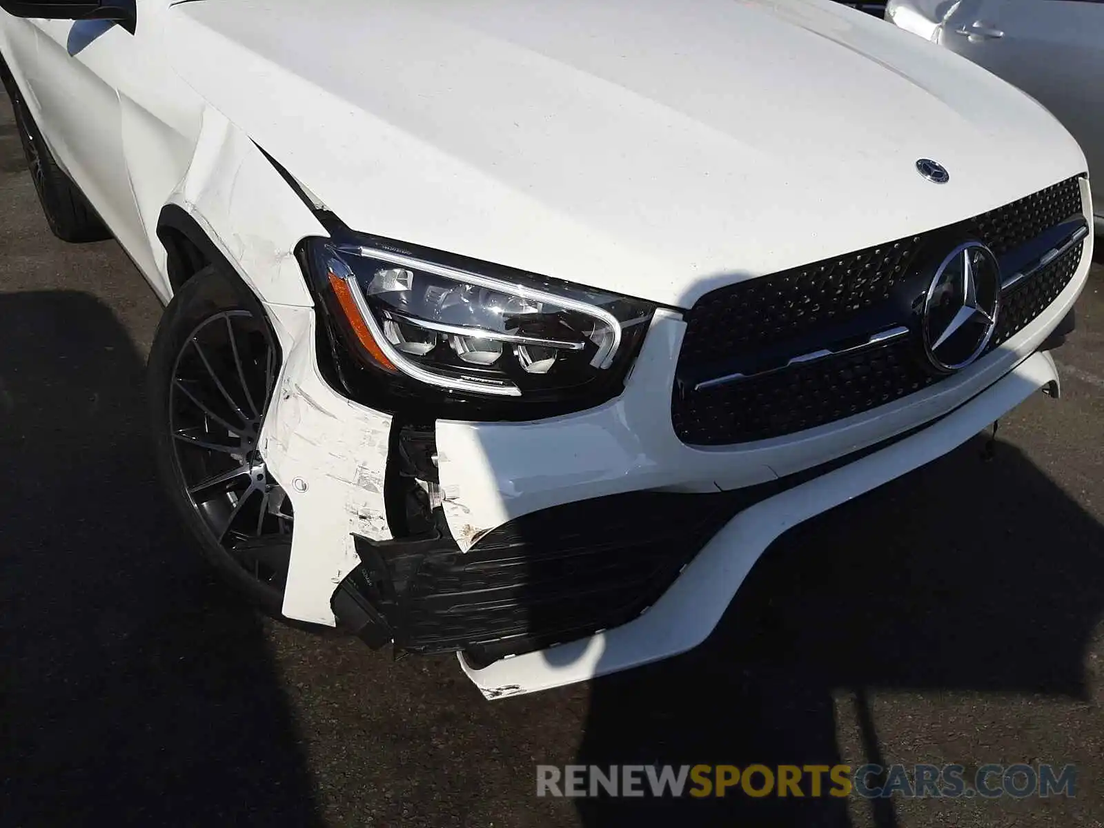 9 Photograph of a damaged car W1N0G8DB8MV318424 MERCEDES-BENZ GLC-CLASS 2021