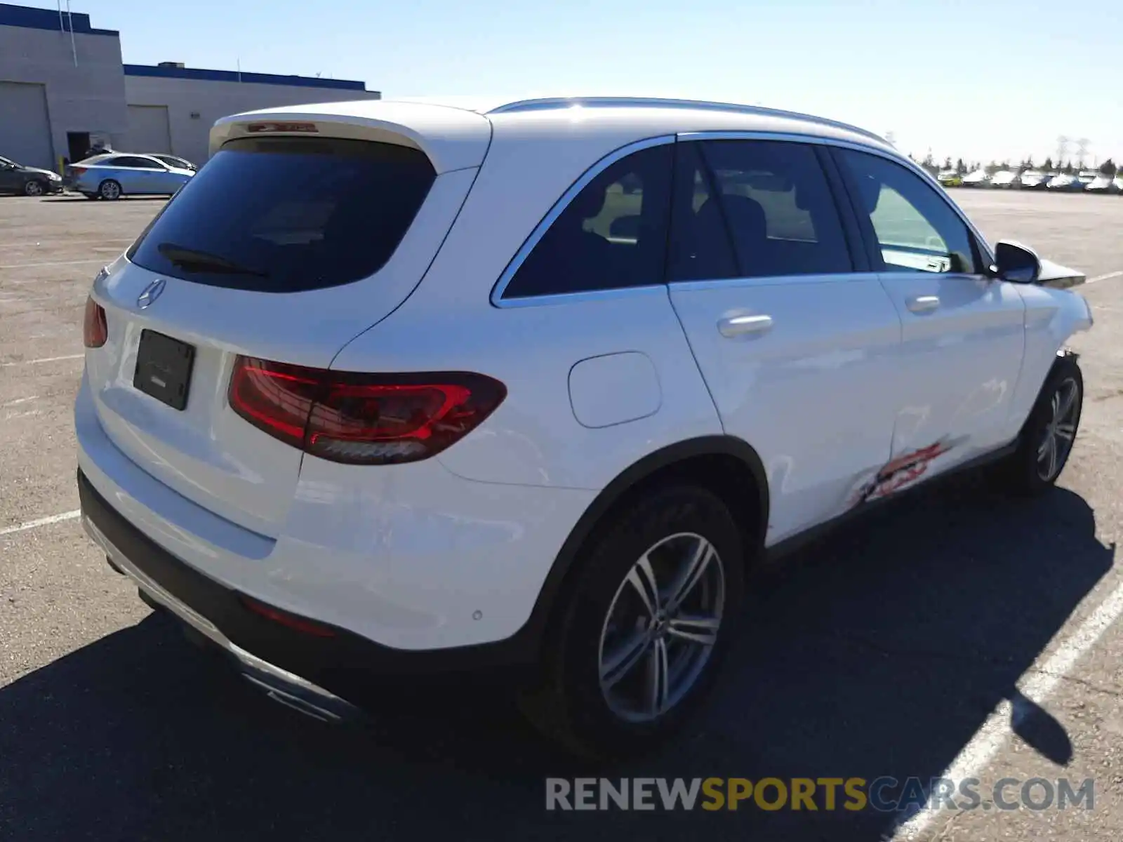 4 Photograph of a damaged car W1N0G8DB9MF871318 MERCEDES-BENZ GLC-CLASS 2021