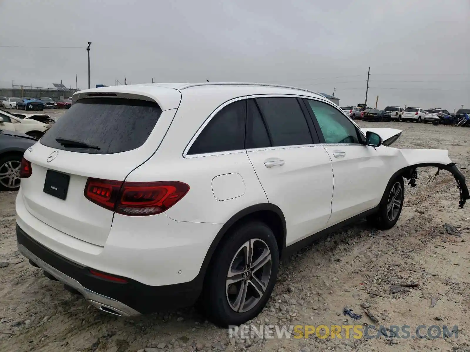 4 Фотография поврежденного автомобиля W1N0G8DB9MF941836 MERCEDES-BENZ GLC-CLASS 2021