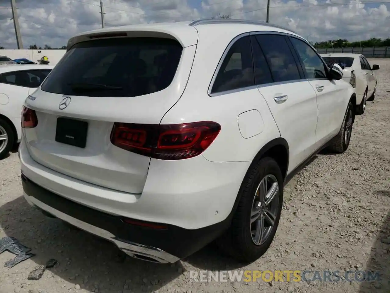 4 Photograph of a damaged car W1N0G8DB9MV268777 MERCEDES-BENZ GLC-CLASS 2021