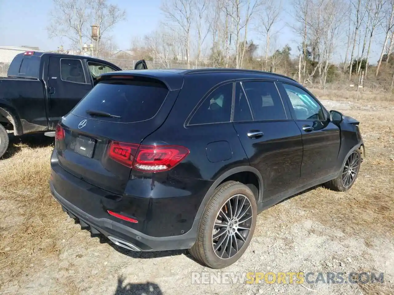 4 Photograph of a damaged car W1N0G8DB9MV272442 MERCEDES-BENZ GLC-CLASS 2021