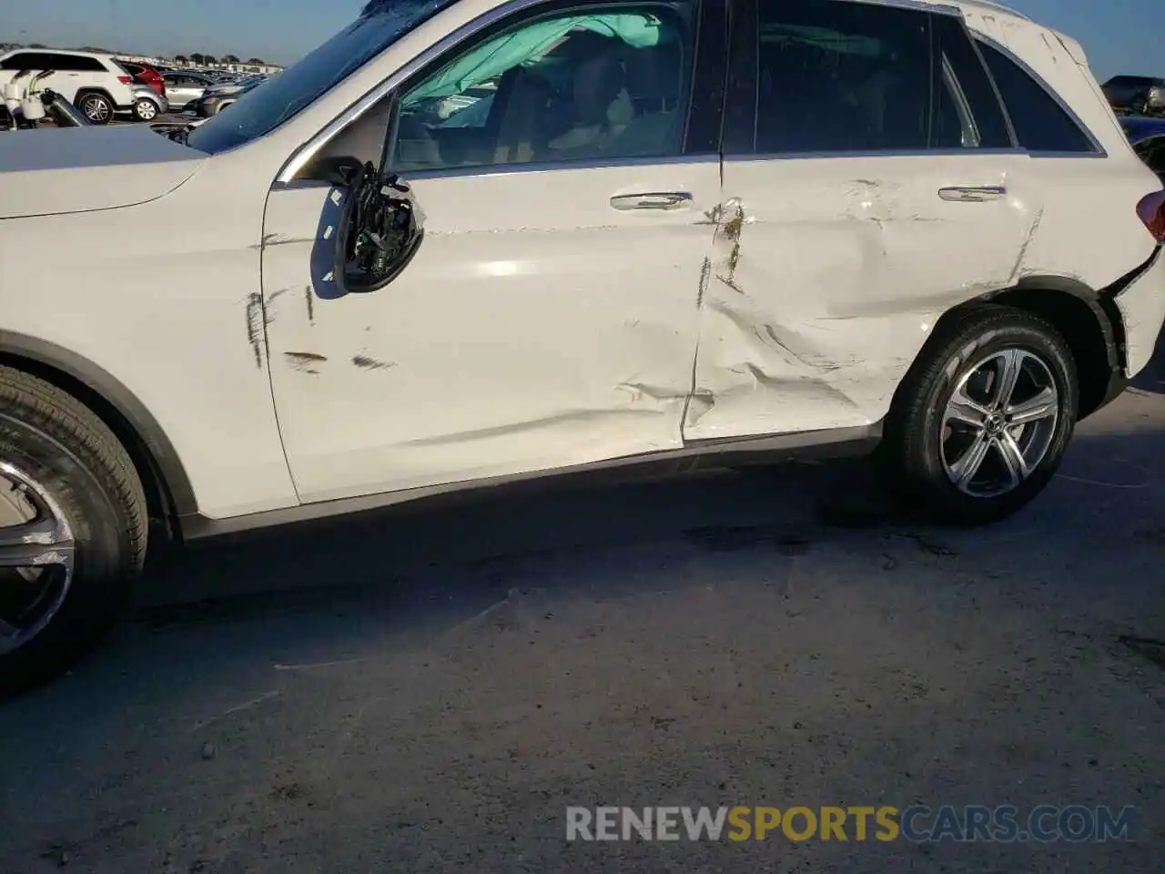 9 Photograph of a damaged car W1N0G8DB9MV303544 MERCEDES-BENZ GLC-CLASS 2021