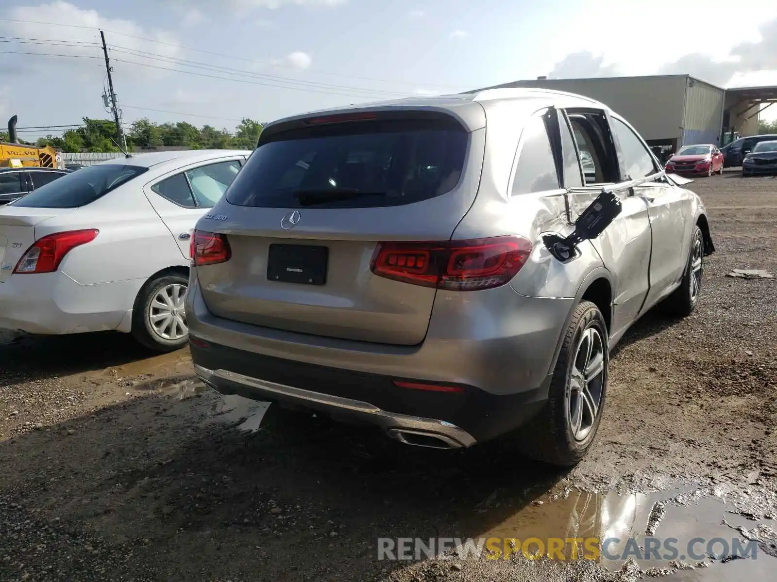 4 Photograph of a damaged car W1N0G8DBXMV283093 MERCEDES-BENZ GLC-CLASS 2021