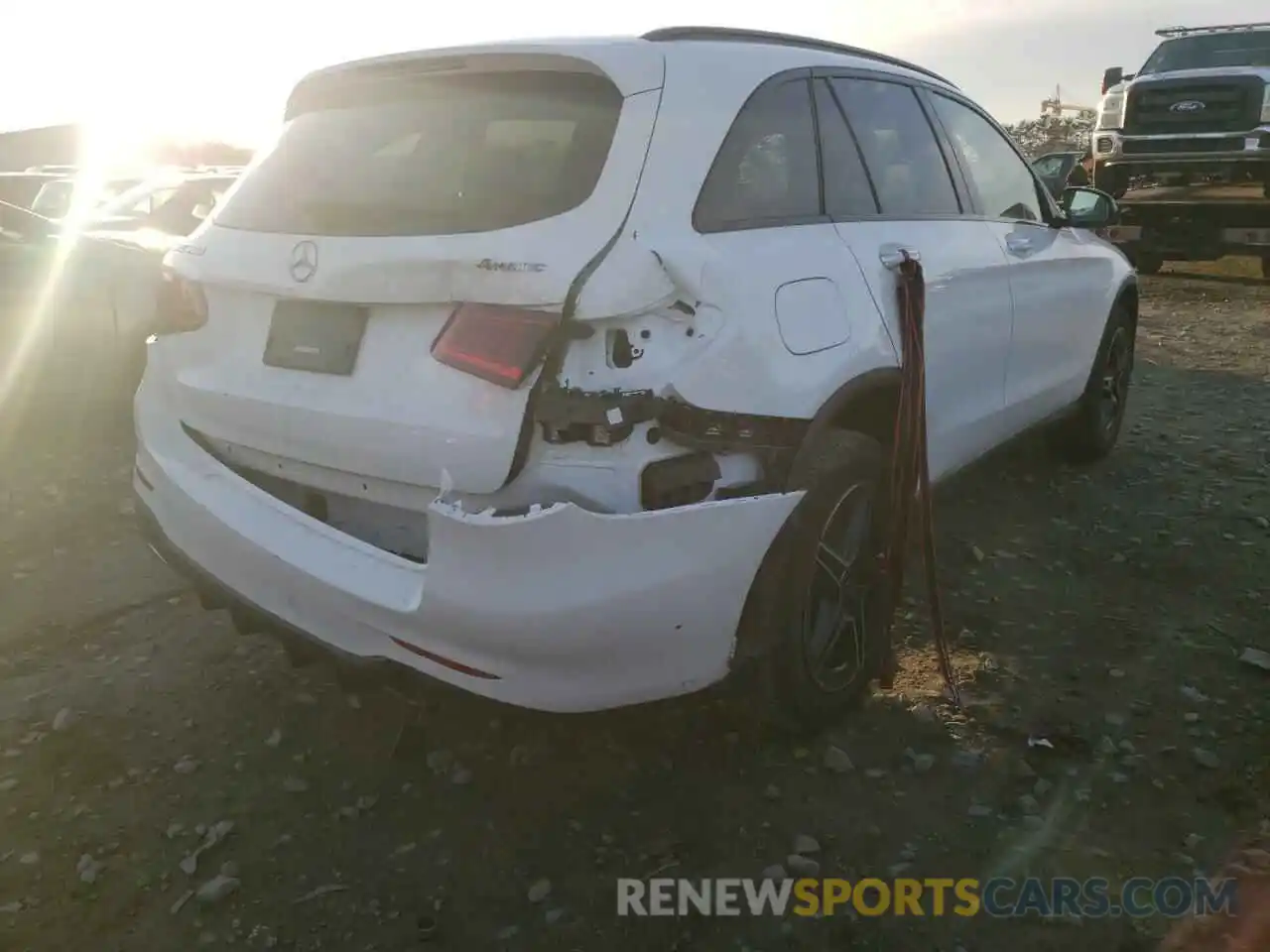 4 Photograph of a damaged car W1N0G8EB0MF967742 MERCEDES-BENZ GLC-CLASS 2021