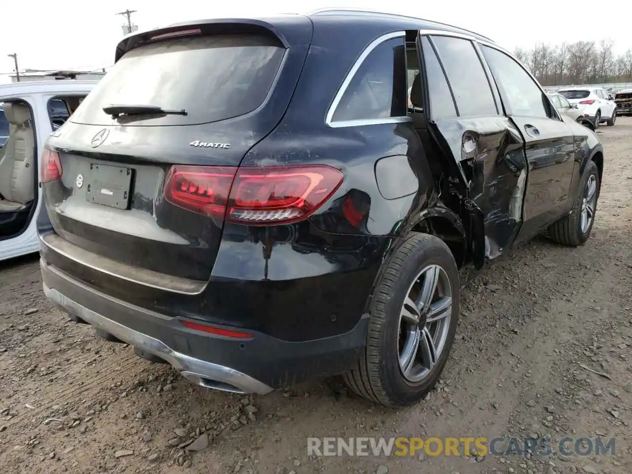 4 Photograph of a damaged car W1N0G8EB1MF869268 MERCEDES-BENZ GLC-CLASS 2021