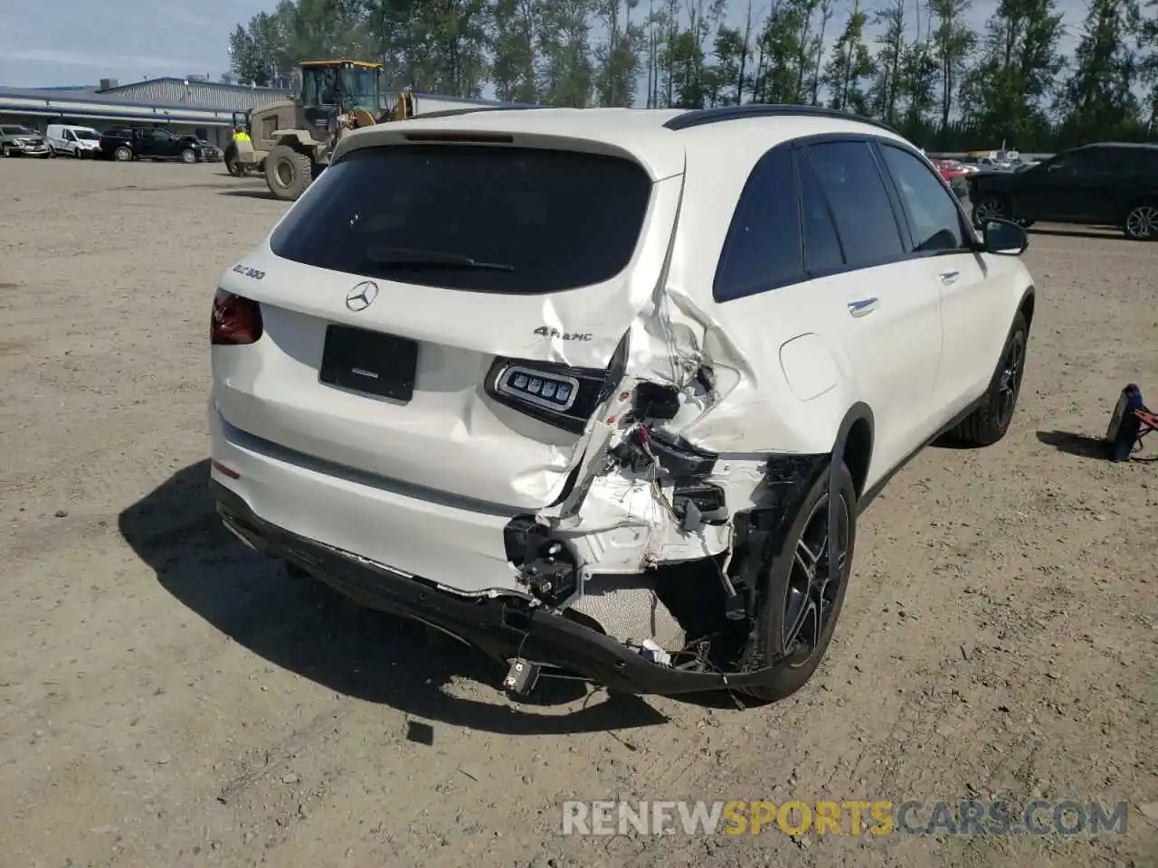 4 Photograph of a damaged car W1N0G8EB1MV321244 MERCEDES-BENZ GLC-CLASS 2021