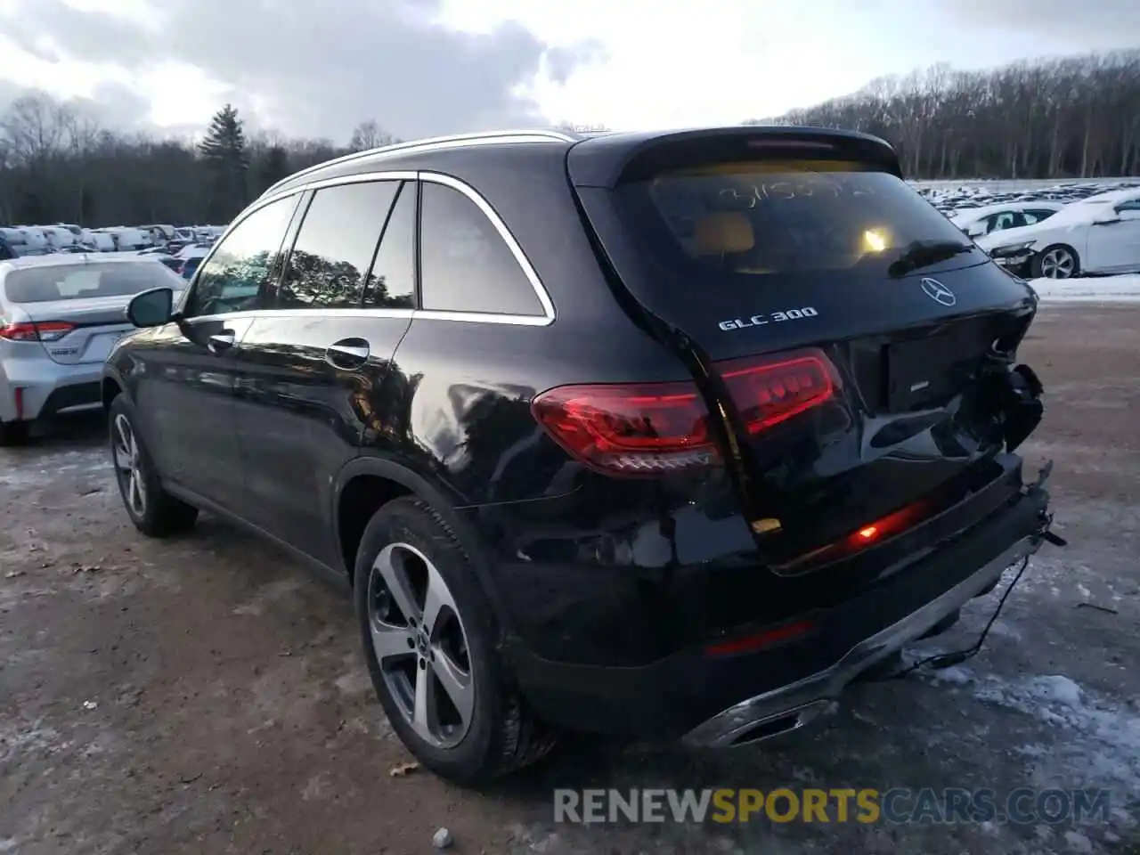 3 Photograph of a damaged car W1N0G8EB2MF885513 MERCEDES-BENZ GLC-CLASS 2021