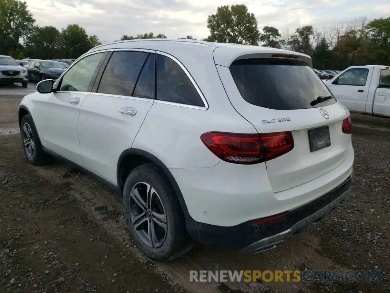 3 Photograph of a damaged car W1N0G8EB2MF891523 MERCEDES-BENZ GLC-CLASS 2021