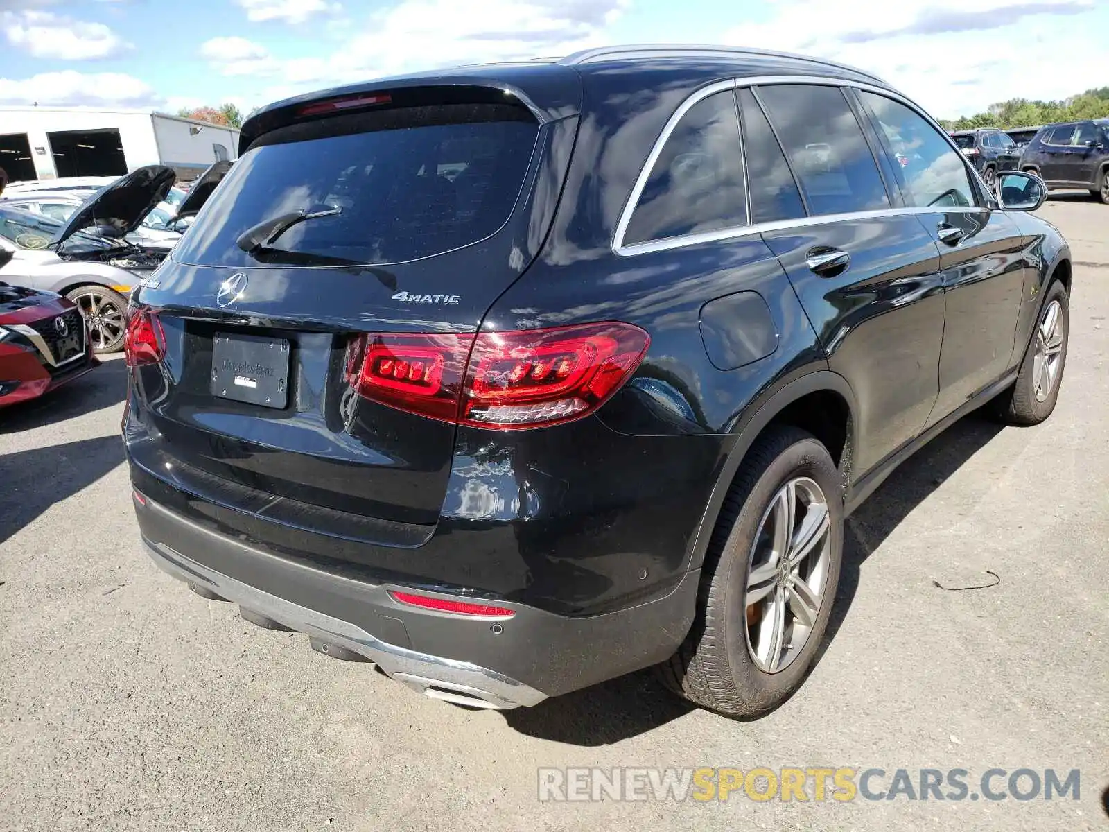 4 Photograph of a damaged car W1N0G8EB2MF921832 MERCEDES-BENZ GLC-CLASS 2021