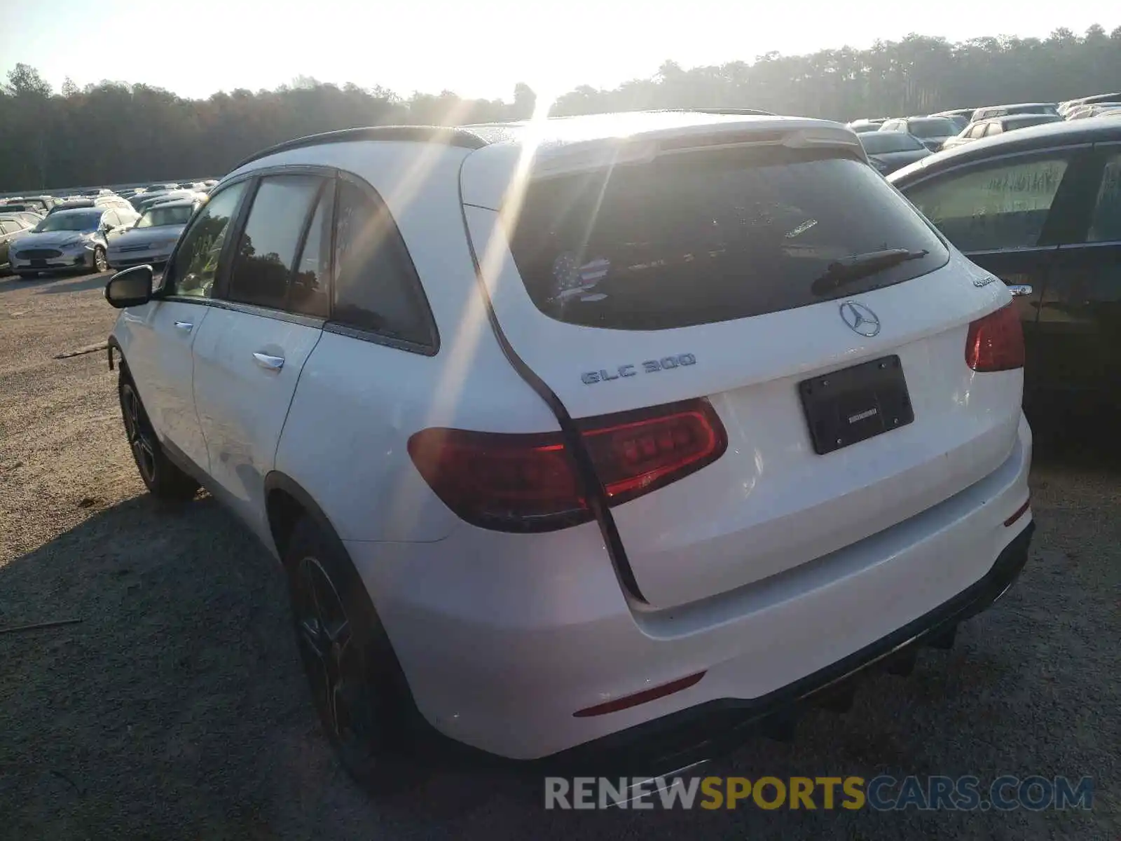 3 Photograph of a damaged car W1N0G8EB2MF959142 MERCEDES-BENZ GLC-CLASS 2021