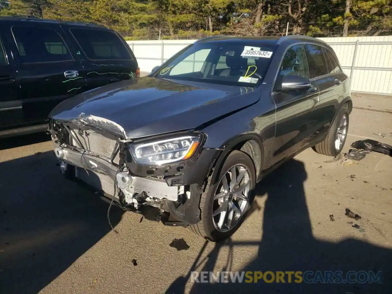 2 Photograph of a damaged car W1N0G8EB2MV280784 MERCEDES-BENZ GLC-CLASS 2021