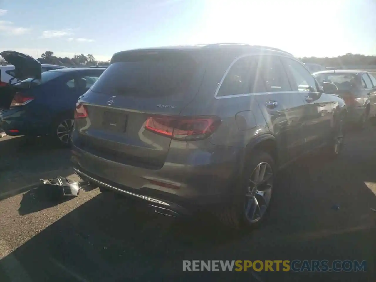 4 Photograph of a damaged car W1N0G8EB2MV280784 MERCEDES-BENZ GLC-CLASS 2021