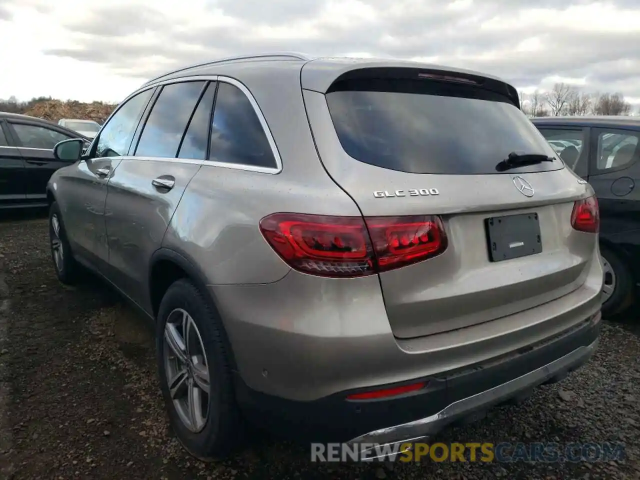 3 Photograph of a damaged car W1N0G8EB3MF885603 MERCEDES-BENZ GLC-CLASS 2021