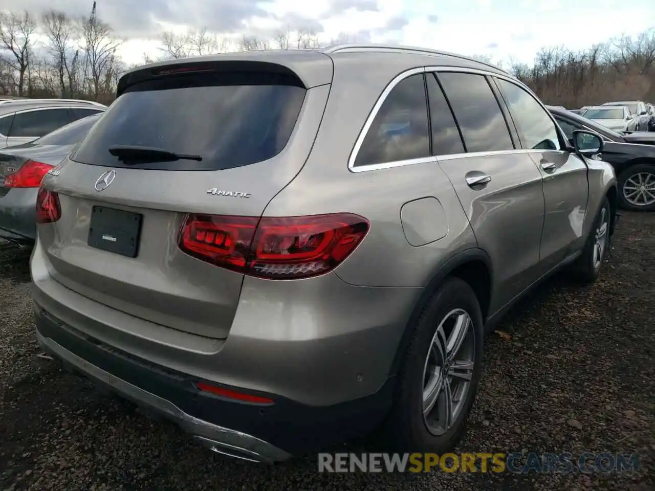 4 Photograph of a damaged car W1N0G8EB3MF885603 MERCEDES-BENZ GLC-CLASS 2021