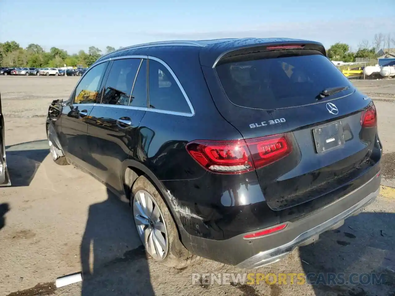 3 Photograph of a damaged car W1N0G8EB3MF933195 MERCEDES-BENZ GLC-CLASS 2021