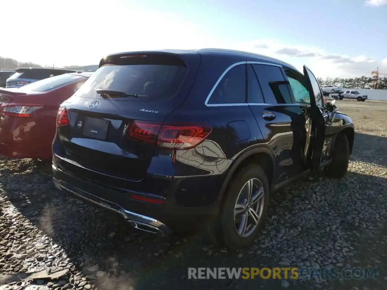 4 Photograph of a damaged car W1N0G8EB3MF985443 MERCEDES-BENZ GLC-CLASS 2021