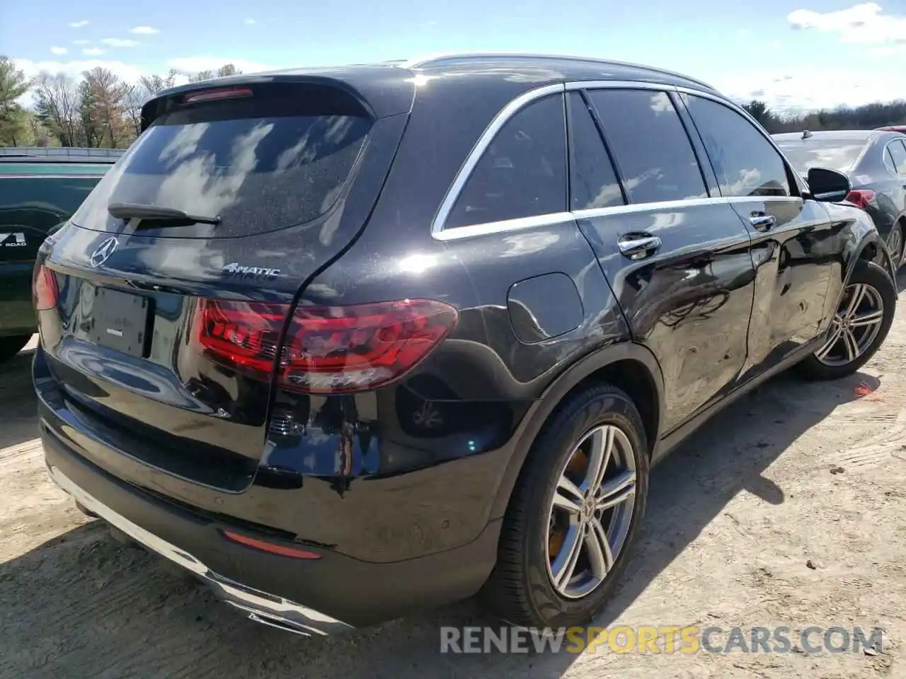 4 Photograph of a damaged car W1N0G8EB4MF883049 MERCEDES-BENZ GLC-CLASS 2021