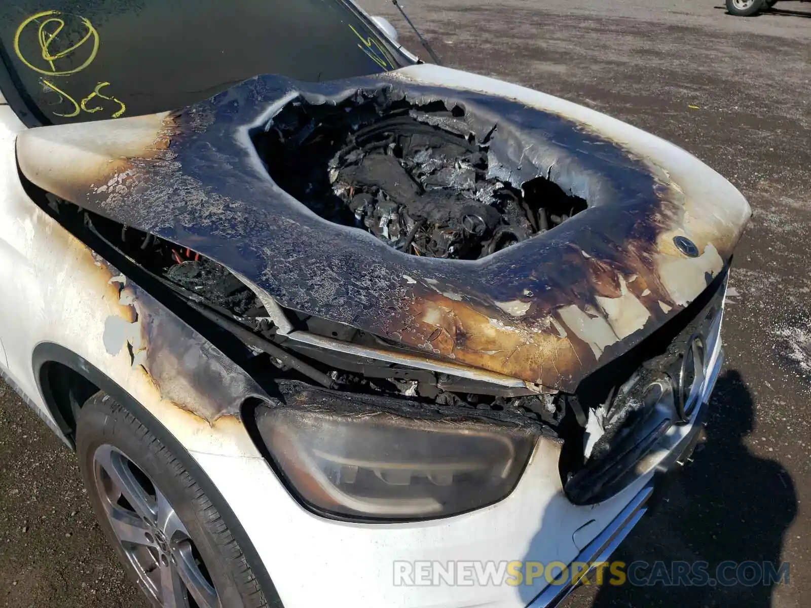 9 Photograph of a damaged car W1N0G8EB4MV281189 MERCEDES-BENZ GLC-CLASS 2021