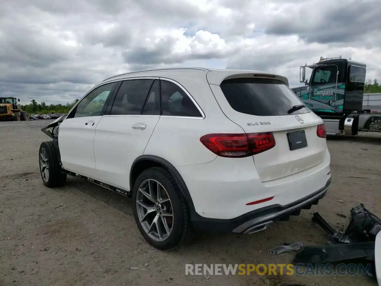 3 Photograph of a damaged car W1N0G8EB4MV282150 MERCEDES-BENZ GLC-CLASS 2021