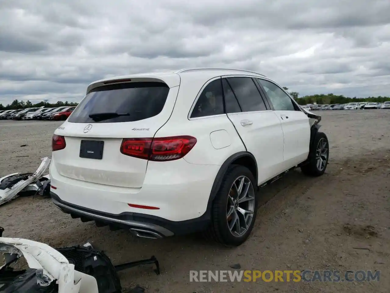 4 Photograph of a damaged car W1N0G8EB4MV282150 MERCEDES-BENZ GLC-CLASS 2021