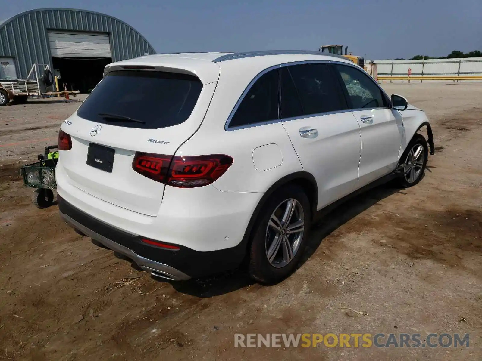 4 Photograph of a damaged car W1N0G8EB6MF931814 MERCEDES-BENZ GLC-CLASS 2021