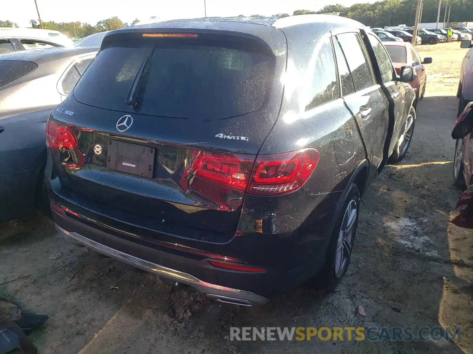 4 Photograph of a damaged car W1N0G8EB7MF904587 MERCEDES-BENZ GLC-CLASS 2021