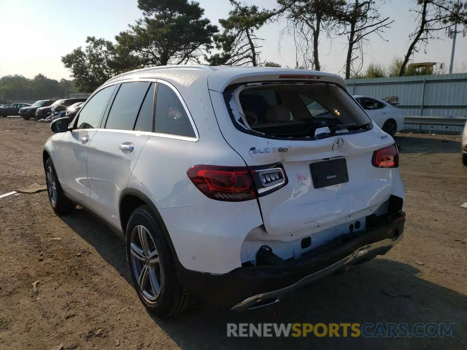 3 Photograph of a damaged car W1N0G8EB7MV278416 MERCEDES-BENZ GLC-CLASS 2021