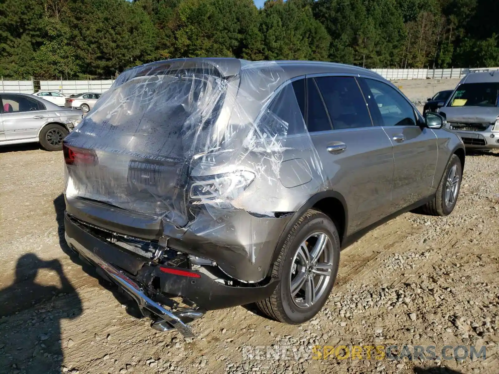 4 Фотография поврежденного автомобиля W1N0G8EB8MF886746 MERCEDES-BENZ GLC-CLASS 2021