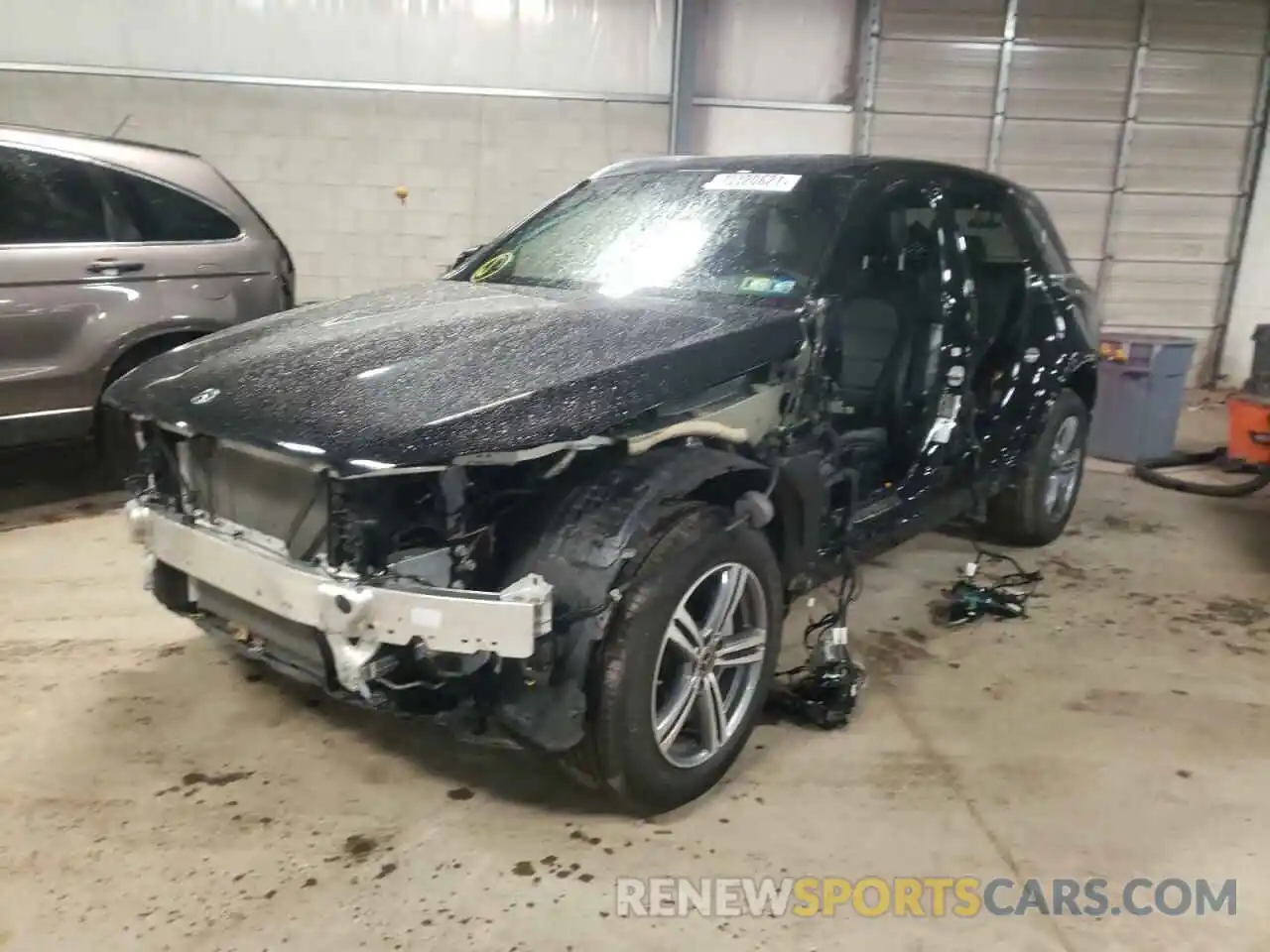 2 Photograph of a damaged car W1N0G8EB8MF902489 MERCEDES-BENZ GLC-CLASS 2021