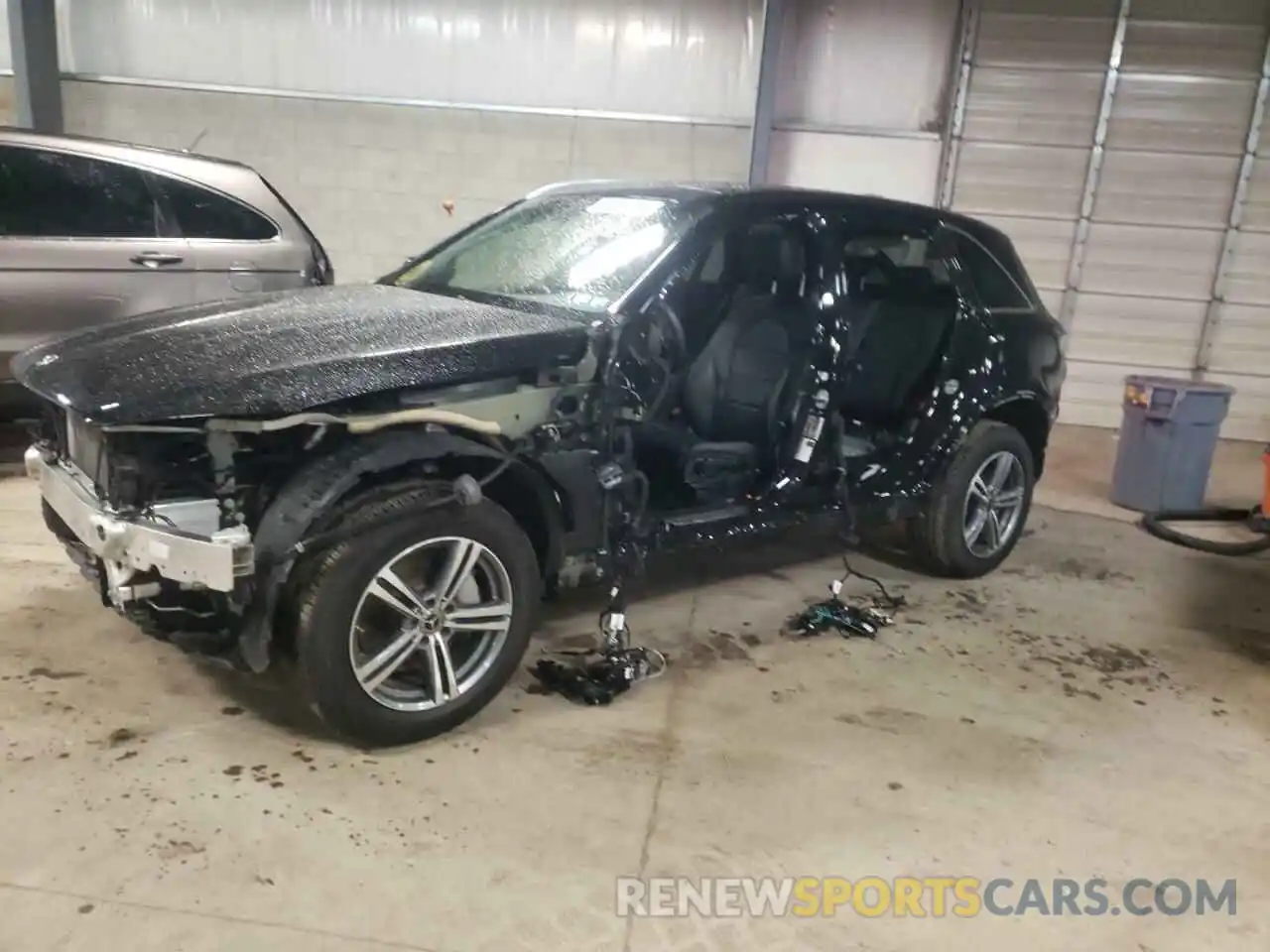 9 Photograph of a damaged car W1N0G8EB8MF902489 MERCEDES-BENZ GLC-CLASS 2021