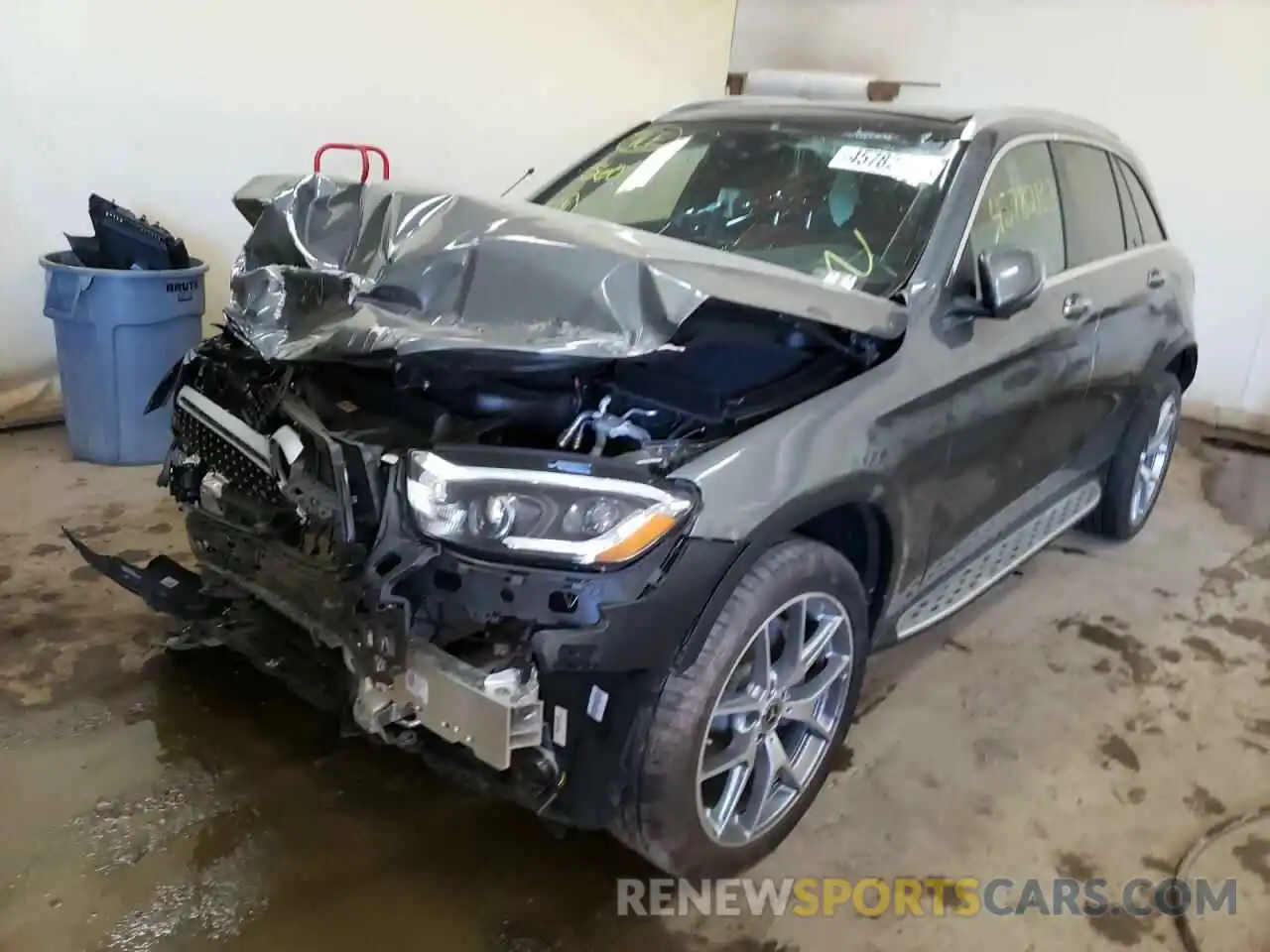 2 Photograph of a damaged car W1N0G8EB8MF951207 MERCEDES-BENZ GLC-CLASS 2021