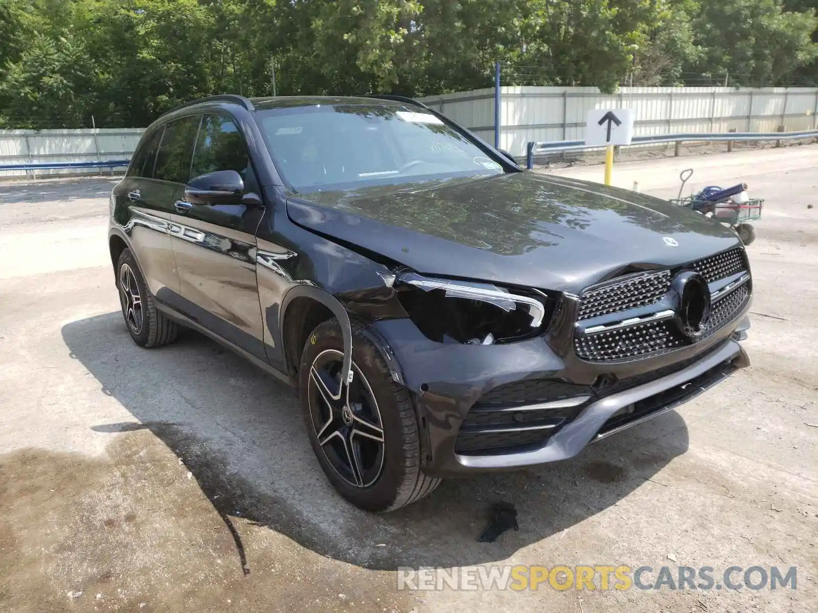 1 Фотография поврежденного автомобиля W1N0G8EB8MV282541 MERCEDES-BENZ GLC-CLASS 2021