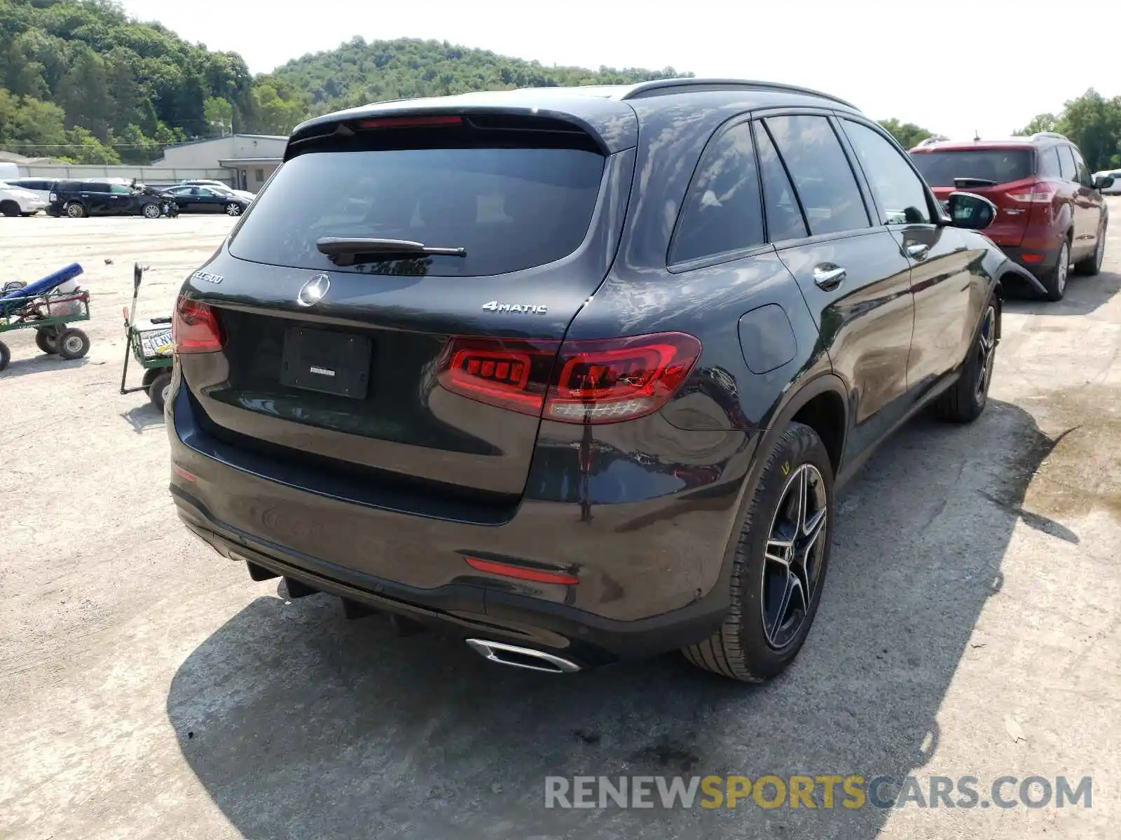 4 Photograph of a damaged car W1N0G8EB8MV282541 MERCEDES-BENZ GLC-CLASS 2021