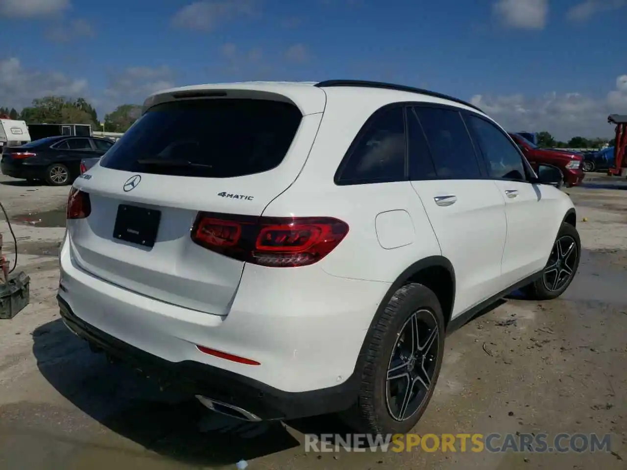 4 Photograph of a damaged car W1N0G8EB9MF919351 MERCEDES-BENZ GLC-CLASS 2021