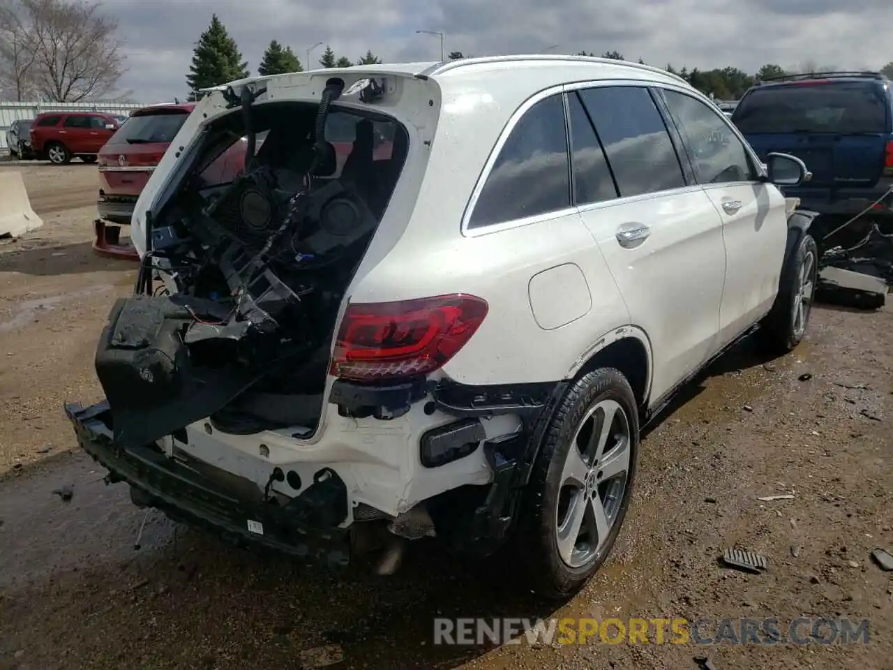 4 Photograph of a damaged car W1N0G8EB9MV290180 MERCEDES-BENZ GLC-CLASS 2021